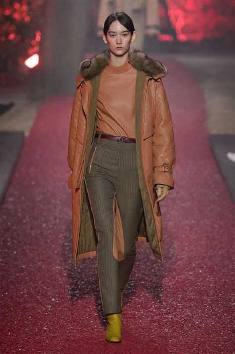 défilé garde républicaine 2019 hermes|Défilé Hermès automne.